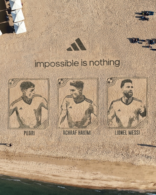 Sand Art to Celebrate Football Stars