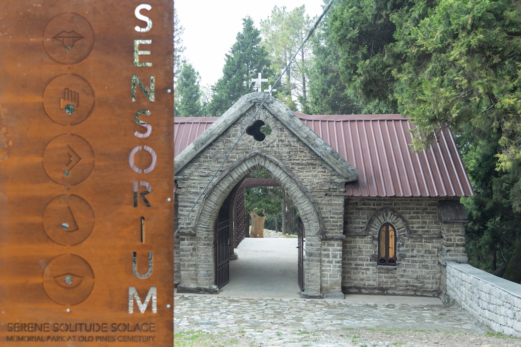 Compartment S4 Crafts a Cemetery Without Erasing its Past